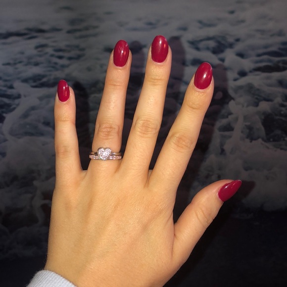 Michael Hill Ring Set - Picture 2 of 3